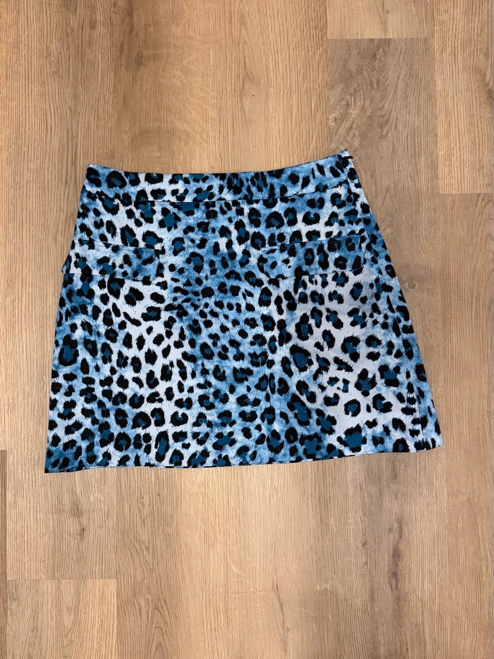 NWT Zara Blue Leopard Print Mini Skirt Size Medium